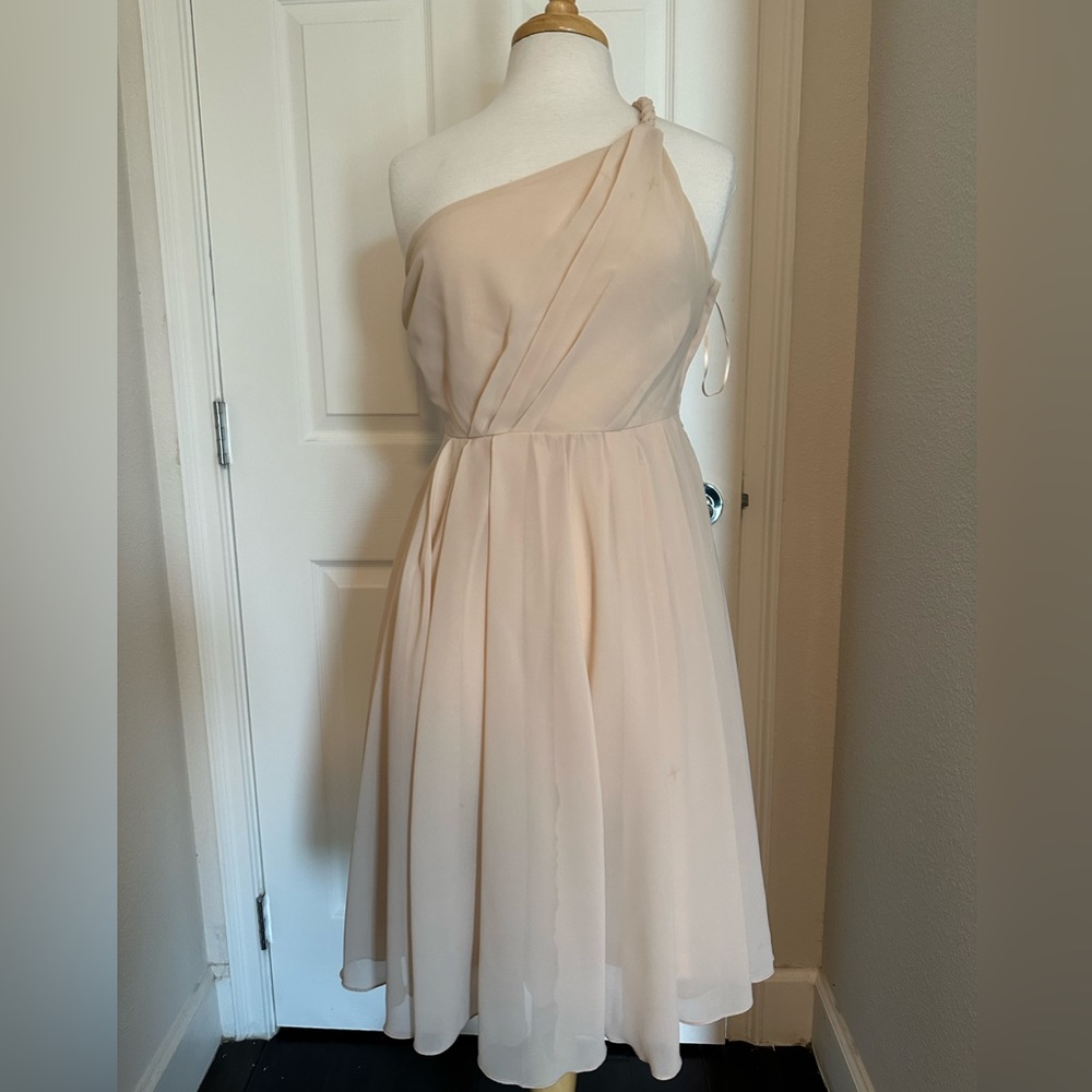Stunning blush Grecian dress